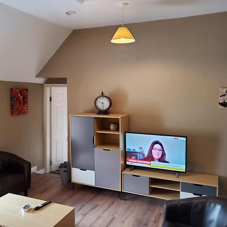 Apt. 2 - Town Centre Apartment Bagenalstown Esterno foto